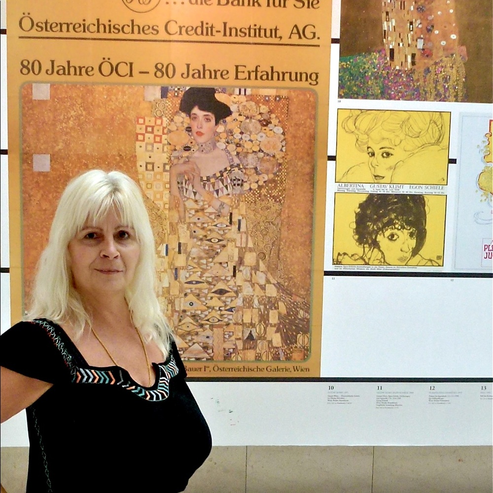 Meet your Posher, Lana